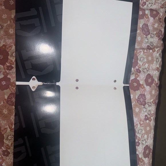 One Direction RARE 2013 Autographed portfolio - Picture 9 of 12